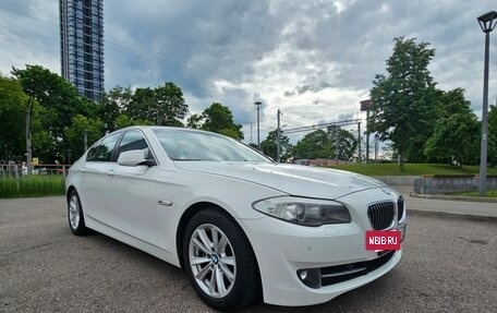 BMW 5 серия, 2013 год, 1 500 000 рублей, 2 фотография