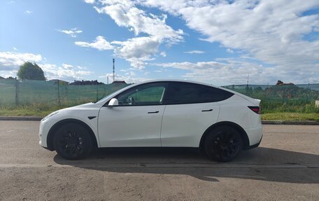 Tesla Model Y I, 2020 год, 3 700 000 рублей, 5 фотография