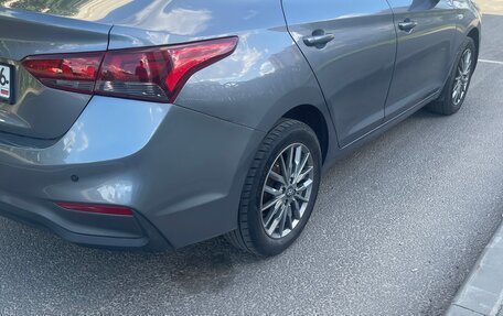 Hyundai Solaris II рестайлинг, 2017 год, 900 000 рублей, 6 фотография