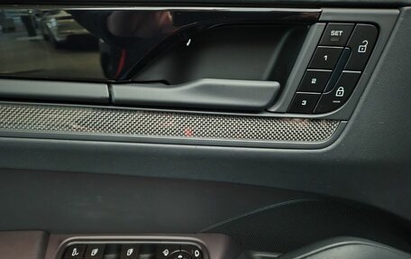 Porsche Cayenne III, 2025 год, 26 690 000 рублей, 8 фотография