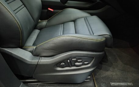 Porsche Cayenne III, 2025 год, 26 690 000 рублей, 16 фотография