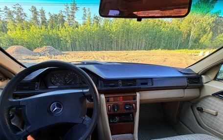 Mercedes-Benz E-Класс, 1992 год, 150 000 рублей, 9 фотография