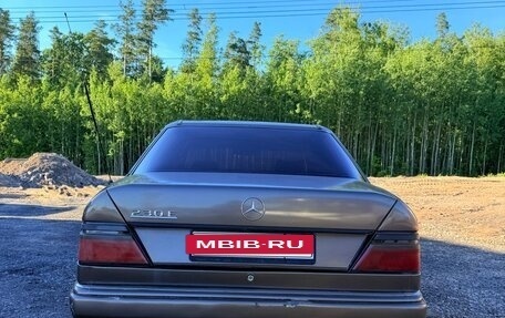 Mercedes-Benz E-Класс, 1992 год, 150 000 рублей, 4 фотография