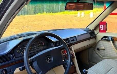 Mercedes-Benz E-Класс, 1992 год, 150 000 рублей, 7 фотография