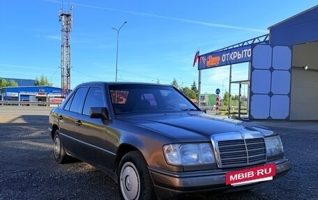 Mercedes-Benz E-Класс, 1992 год, 150 000 рублей, 2 фотография