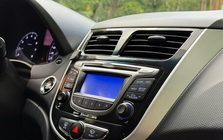 Hyundai Solaris II рестайлинг, 2011 год, 870 000 рублей, 15 фотография