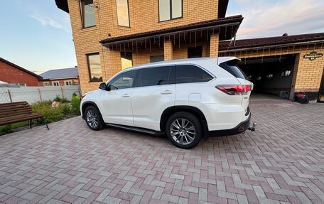 Toyota Highlander III, 2014 год, 2 790 000 рублей, 7 фотография