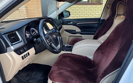 Toyota Highlander III, 2014 год, 2 790 000 рублей, 11 фотография