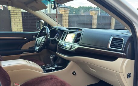 Toyota Highlander III, 2014 год, 2 790 000 рублей, 12 фотография