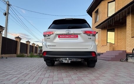 Toyota Highlander III, 2014 год, 2 790 000 рублей, 6 фотография