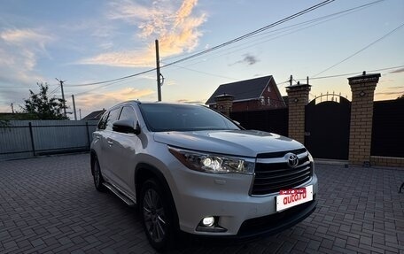 Toyota Highlander III, 2014 год, 2 790 000 рублей, 3 фотография