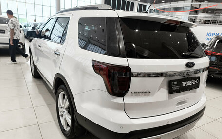Ford Explorer VI, 2016 год, 2 890 000 рублей, 8 фотография