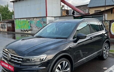Volkswagen Tiguan II, 2020 год, 2 370 000 рублей, 2 фотография