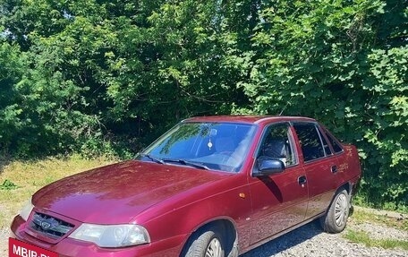 Daewoo Nexia I рестайлинг, 2010 год, 300 000 рублей, 3 фотография