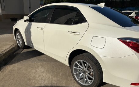 Toyota Corolla, 2017 год, 2 000 000 рублей, 11 фотография