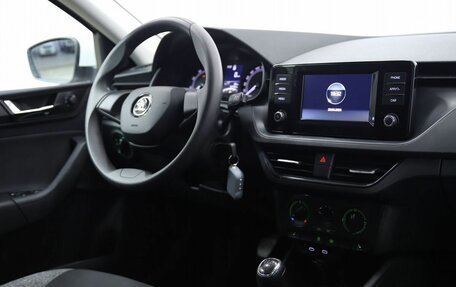 Skoda Rapid II, 2020 год, 1 390 000 рублей, 10 фотография