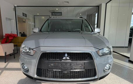 Mitsubishi Outlander III рестайлинг 3, 2011 год, 1 140 000 рублей, 2 фотография