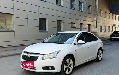 Chevrolet Cruze II, 2012 год, 649 000 рублей, 2 фотография