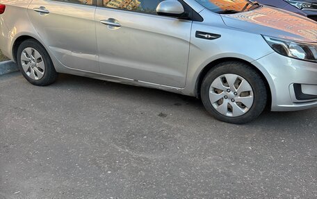 KIA Rio III рестайлинг, 2011 год, 500 000 рублей, 2 фотография