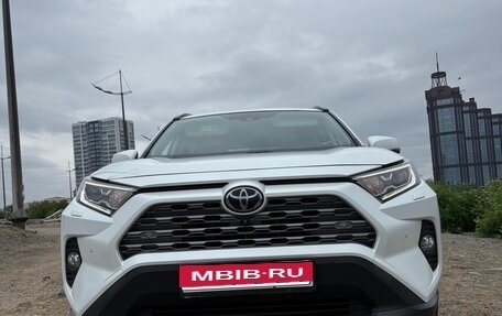 Toyota RAV4, 2020 год, 3 500 000 рублей, 1 фотография