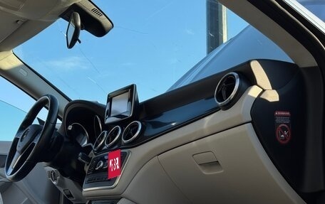 Mercedes-Benz CLA, 2014 год, 1 800 000 рублей, 21 фотография