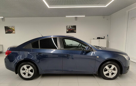Chevrolet Cruze II, 2011 год, 780 000 рублей, 5 фотография