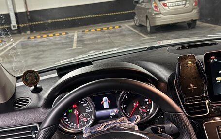 Mercedes-Benz GLE, 2017 год, 4 680 000 рублей, 13 фотография