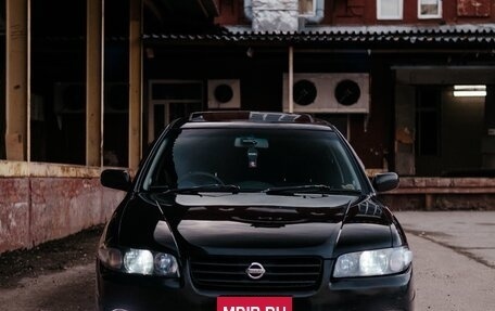 Nissan Avenir II, 2003 год, 500 000 рублей, 2 фотография