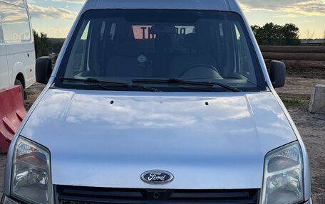 Ford Tourneo Connect I, 2004 год, 440 000 рублей, 17 фотография