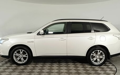 Mitsubishi Outlander III рестайлинг 3, 2013 год, 1 460 000 рублей, 4 фотография