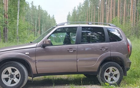 Chevrolet Niva I рестайлинг, 2018 год, 840 000 рублей, 2 фотография
