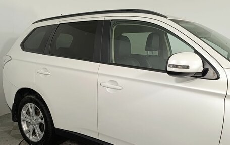 Mitsubishi Outlander III рестайлинг 3, 2013 год, 1 460 000 рублей, 24 фотография