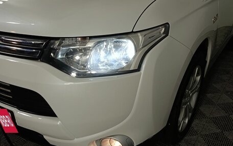 Mitsubishi Outlander III рестайлинг 3, 2013 год, 1 460 000 рублей, 23 фотография