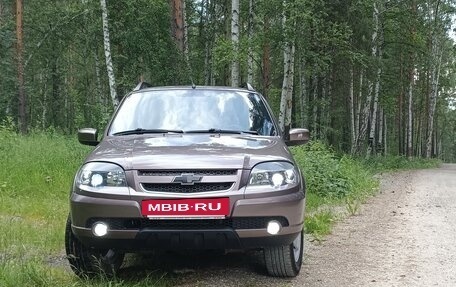 Chevrolet Niva I рестайлинг, 2018 год, 840 000 рублей, 11 фотография