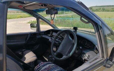 Toyota Estima III рестайлинг -2, 1992 год, 500 000 рублей, 3 фотография