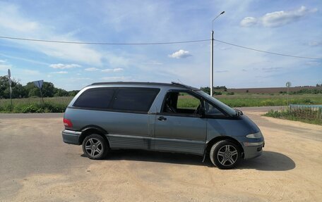 Toyota Estima III рестайлинг -2, 1992 год, 500 000 рублей, 2 фотография
