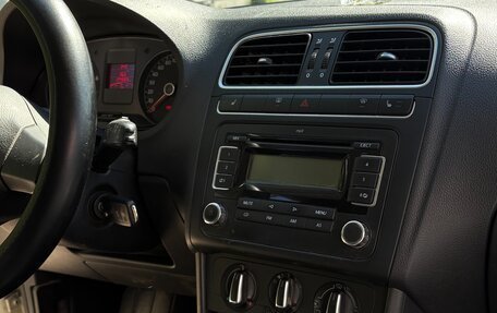 Volkswagen Polo VI (EU Market), 2012 год, 650 000 рублей, 16 фотография