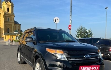 Ford Explorer VI, 2011 год, 1 550 000 рублей, 2 фотография