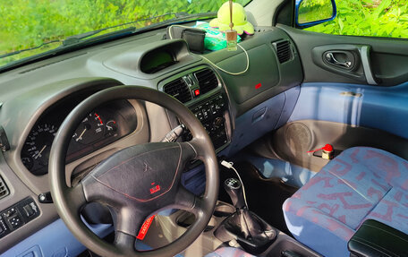 Mitsubishi Space Star I рестайлинг, 1999 год, 250 000 рублей, 10 фотография