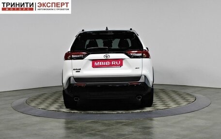 Toyota RAV4, 2020 год, 3 297 000 рублей, 5 фотография