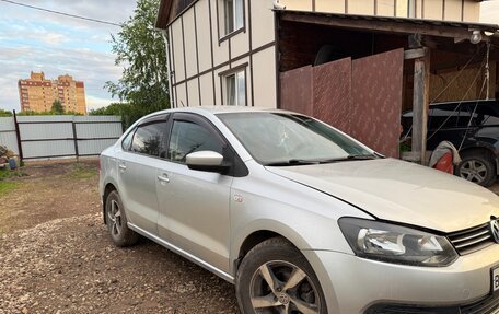 Volkswagen Polo VI (EU Market), 2013 год, 700 000 рублей, 3 фотография