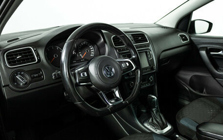 Volkswagen Polo VI (EU Market), 2019 год, 1 399 777 рублей, 12 фотография