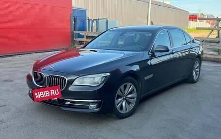 BMW 7 серия, 2015 год, 1 600 000 рублей, 2 фотография