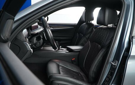 BMW 5 серия, 2019 год, 4 005 046 рублей, 11 фотография