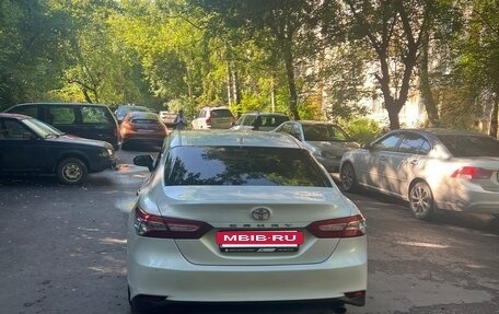 Toyota Camry, 2019 год, 1 750 000 рублей, 3 фотография