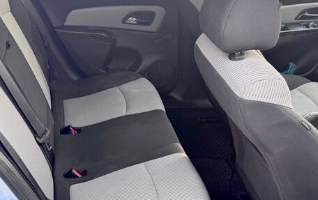 Chevrolet Cruze II, 2011 год, 645 000 рублей, 7 фотография