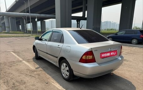 Toyota Corolla, 2004 год, 550 000 рублей, 3 фотография
