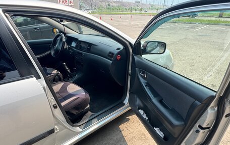 Toyota Corolla, 2004 год, 550 000 рублей, 13 фотография
