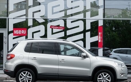 Volkswagen Tiguan I, 2011 год, 1 199 000 рублей, 5 фотография