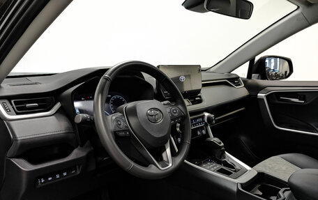 Toyota RAV4, 2025 год, 4 300 000 рублей, 15 фотография
